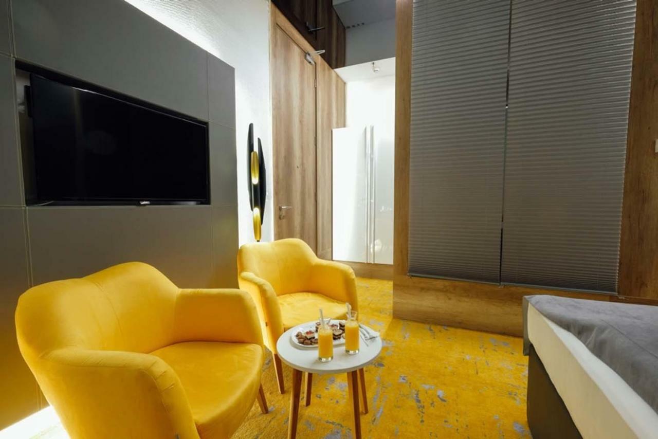 Hotel Hills Sarajevo Congress & Thermal Spa Resort Ilidža Luaran gambar A room at the hotel